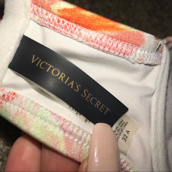 Victoria Secret Bombshell Swimsuit Top / Bottoms - Picture 5 of 7